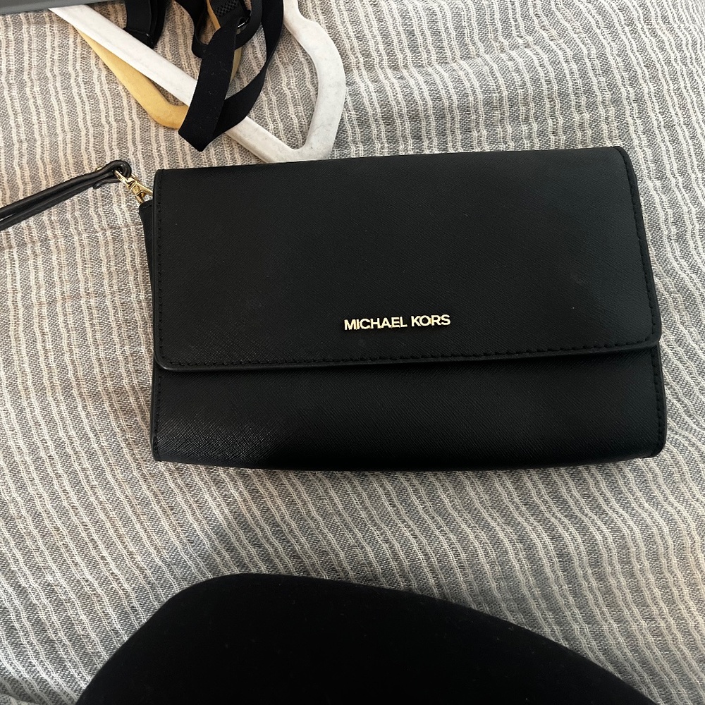 Michael Kors Wristlet
